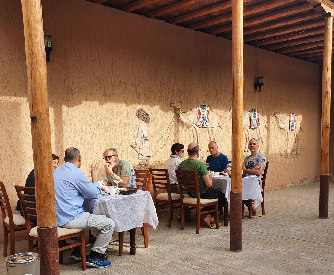 Caravan Hotel Khiva Bagian luar foto